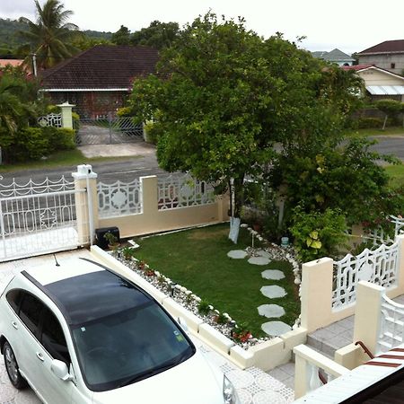 Goldenview Guesthouse Ocho Rios Eksteriør bilde