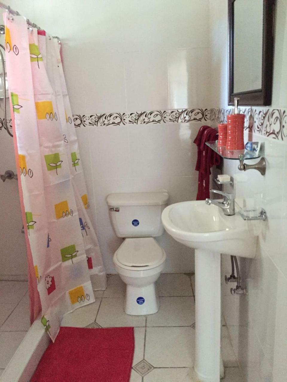 Goldenview Guesthouse Ocho Rios Eksteriør bilde